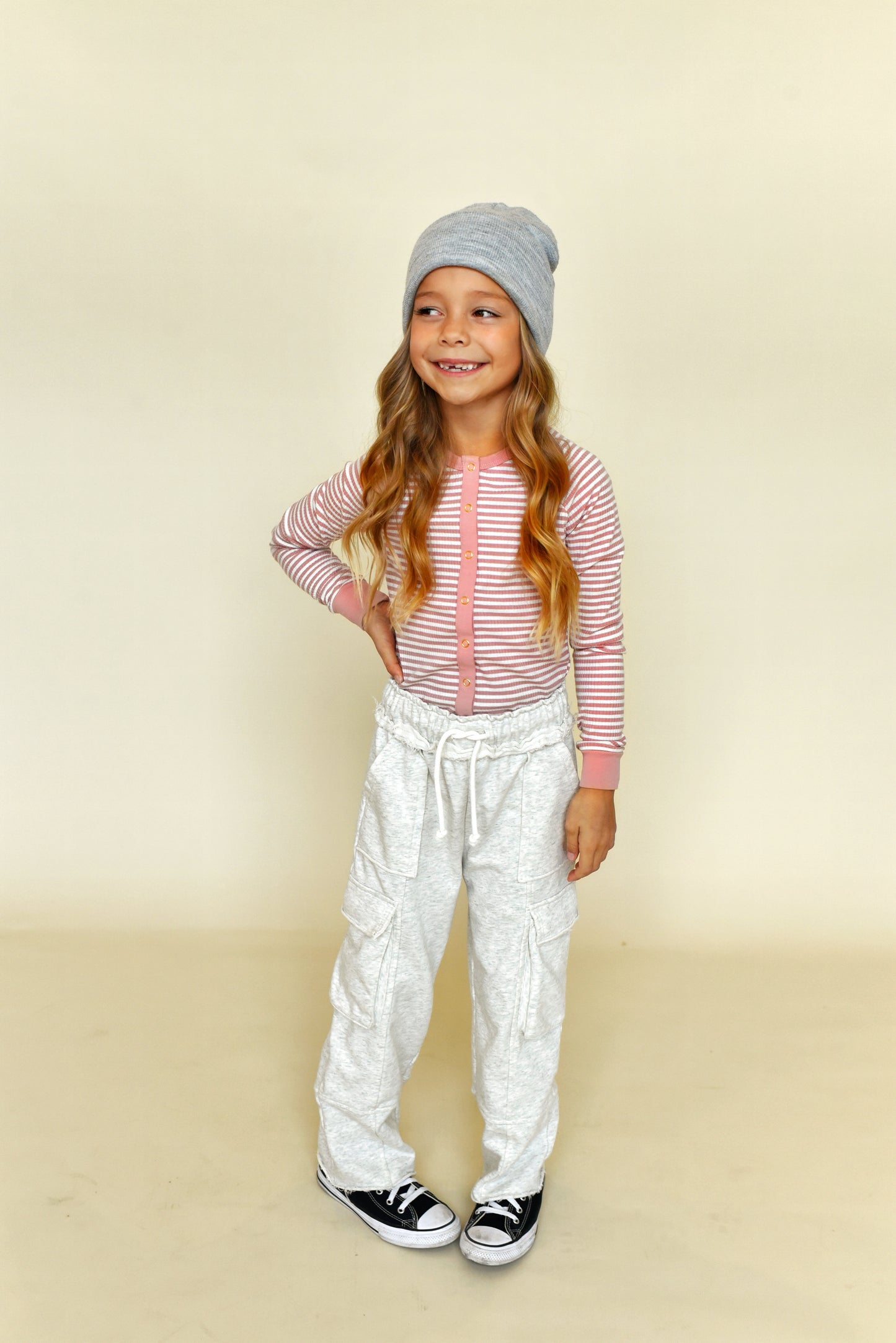 fitted snap tee - pink + white