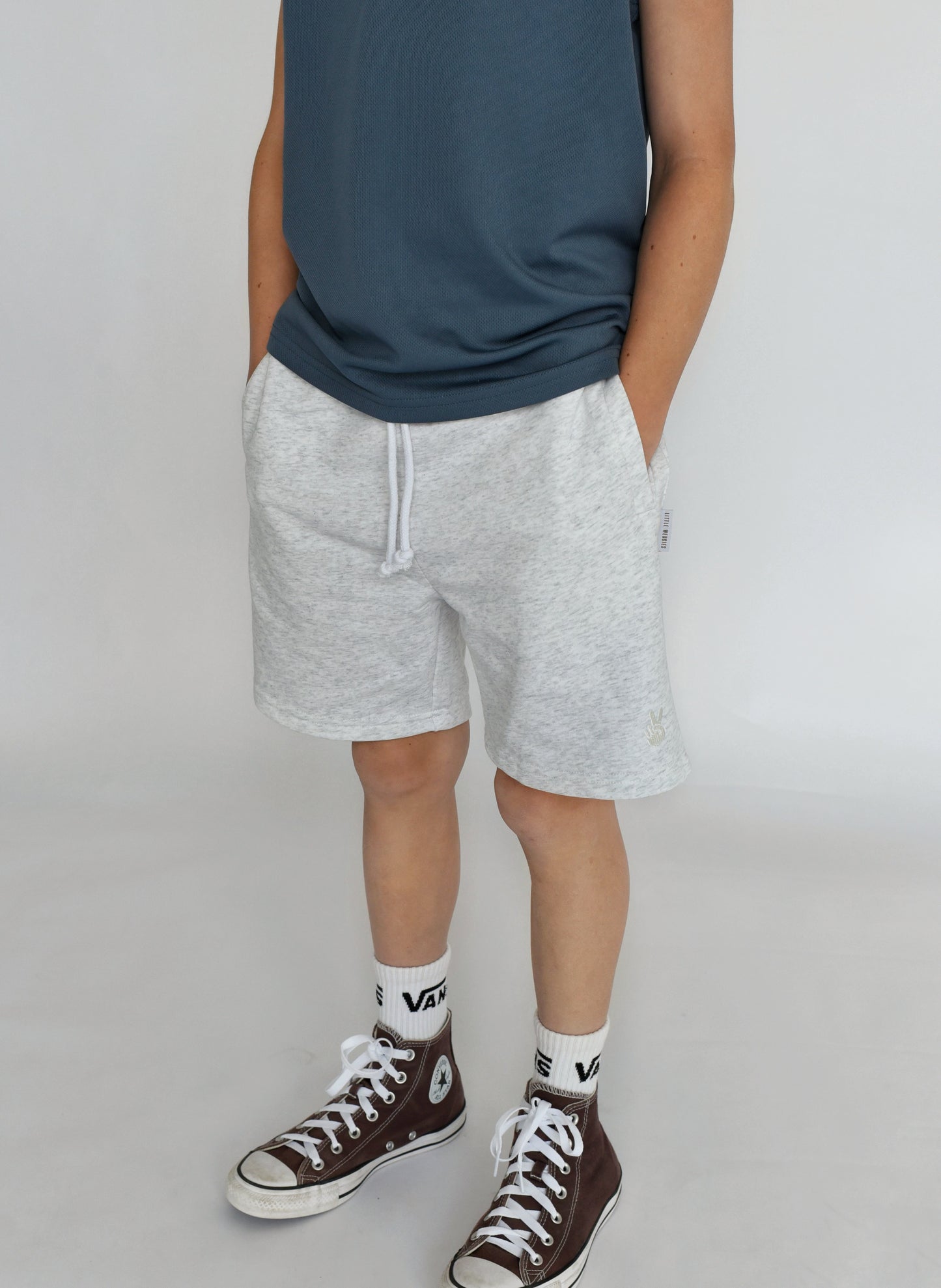 everyday short - oatmeal