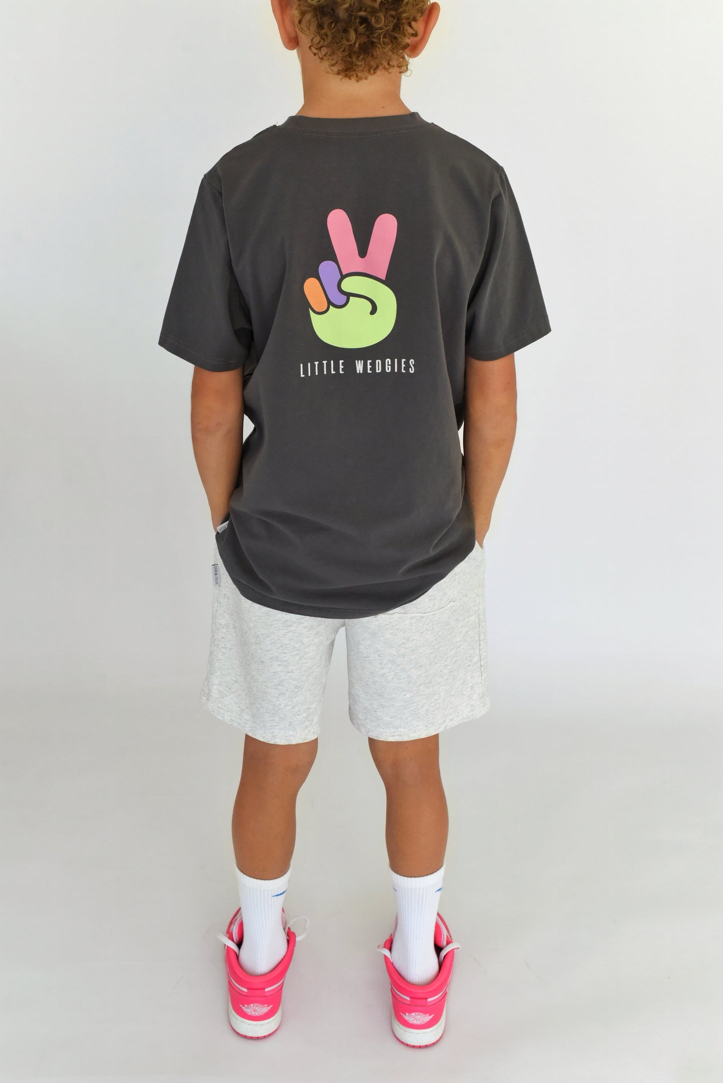 tee - washed black