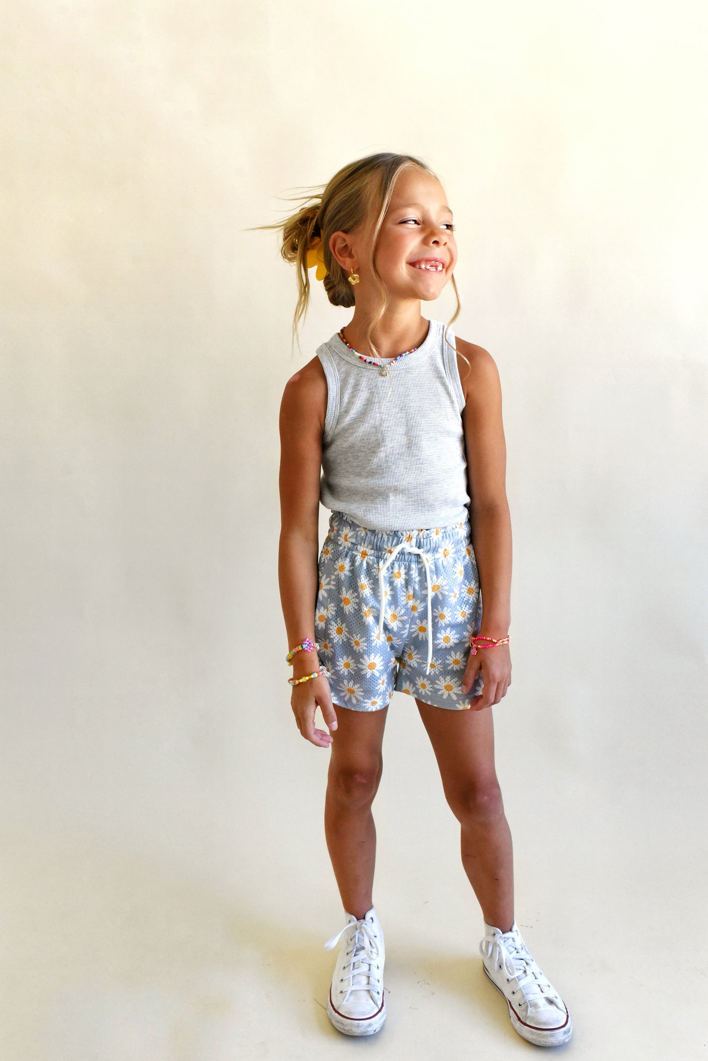 girls mesh short - daisy