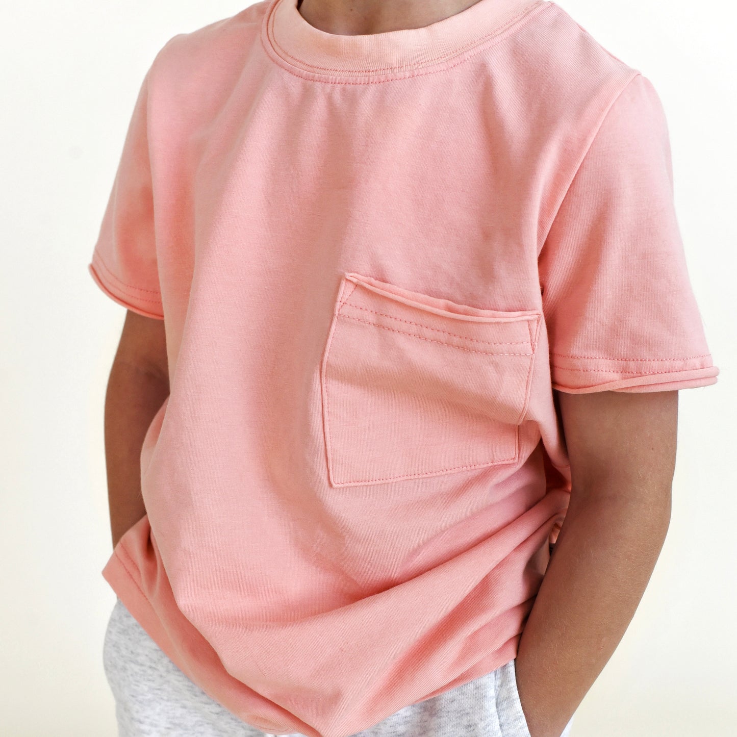 raw seam tee - peach