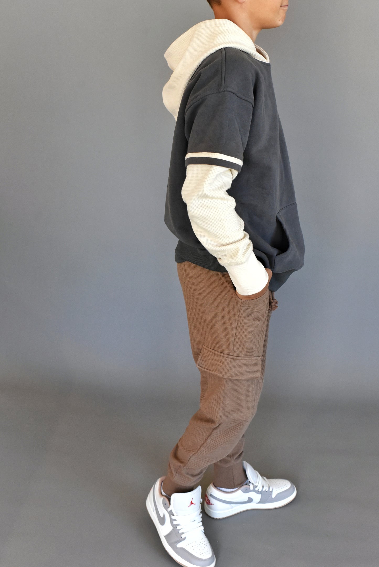 cargo joggers - brown waffle