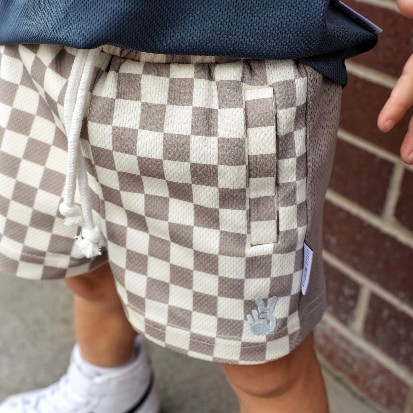 mesh shorts - taupe check